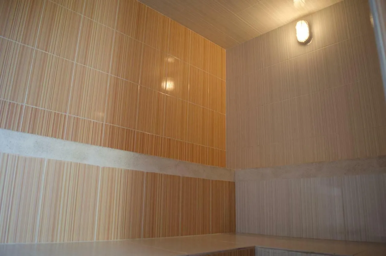 Hostal Pura Vida La 70 Медельин 2*,
