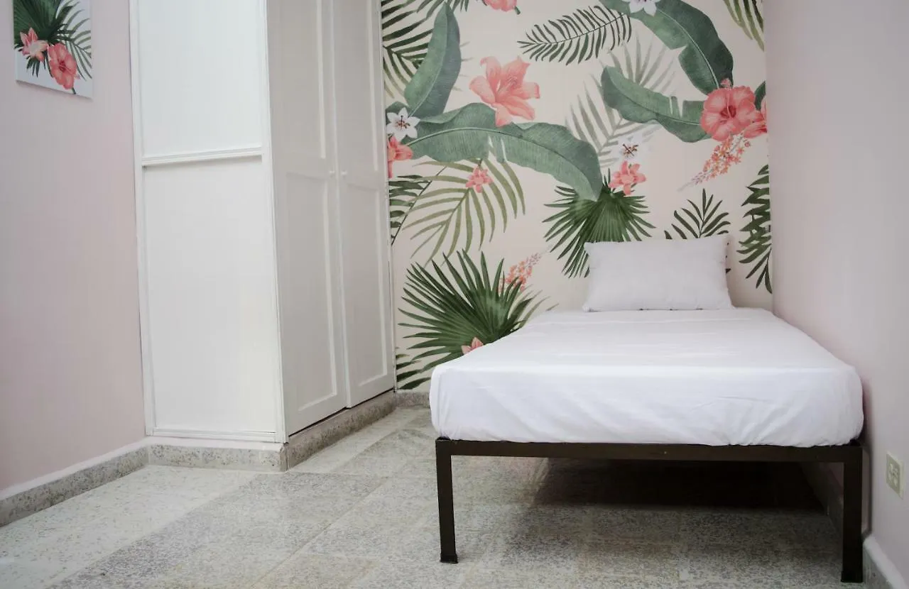 Hostal Pura Vida La 70 Medellin Hotel