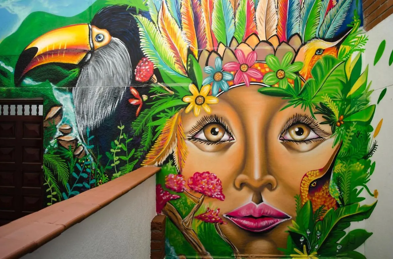 Hostal Pura Vida La 70 Medellin Colombia