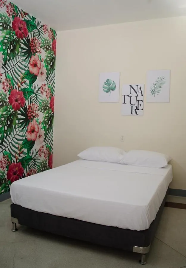 Hostal Pura Vida La 70 Medellin Hotel